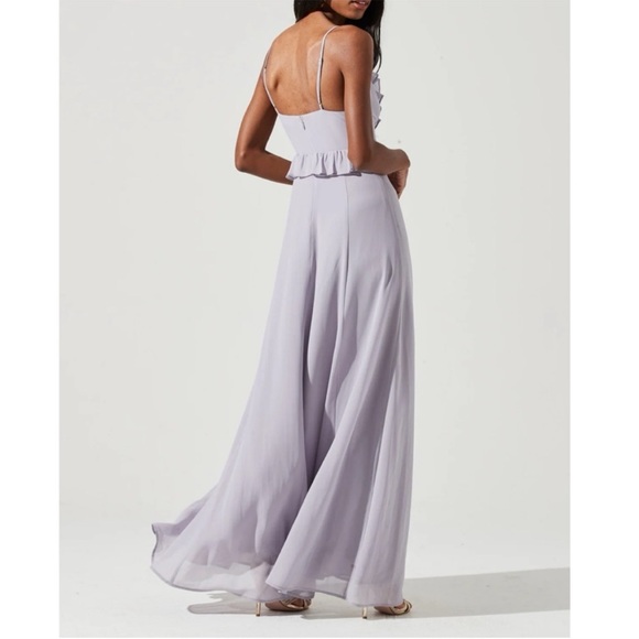 ASTR The Label Adoria Ruffled V-Neck Sleeveless Maxi Dress Dusty Lavender large - Picture 2 of 12